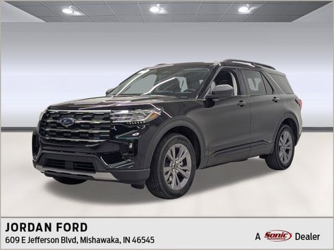 New 2026 Ford Explorer Active w/ Active Comfort Package image 1
