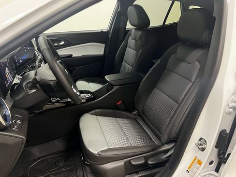 New 2026 Chevrolet Trax LT w/ Driver Confidence Package image 26