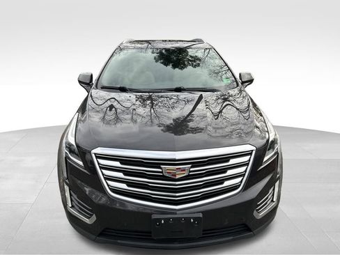 Used 2017 Cadillac XT5 Luxury w/ Driver Awareness Package image 9