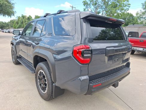 Used 2026 Toyota 4Runner TRD Off-Road Premium AWD/4WD image 4