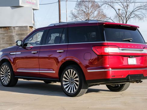 Used 2018 Lincoln Navigator Reserve w/ Technology Package image 13