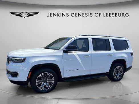 Used 2024 Jeep Wagoneer Series II w/ Flexible Seating Group RWD image 16