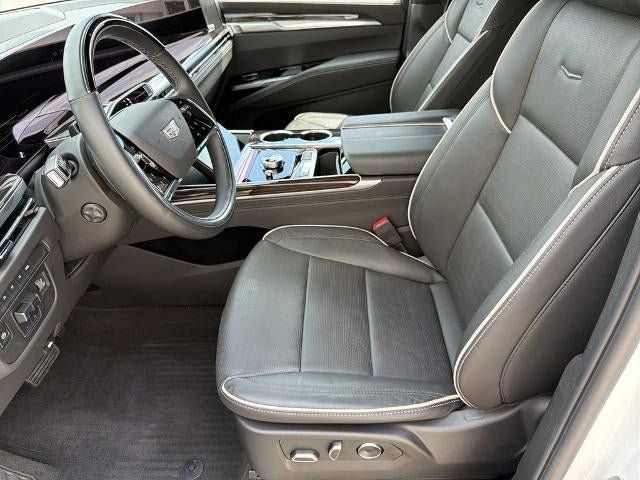 Certified 2025 Cadillac Escalade Premium Luxury w/ LPO, Floor Liner Package AWD/4WD image 9