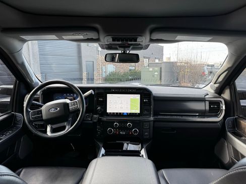 Used 2023 Ford F350 Lariat w/ Tow Technology Package image 10