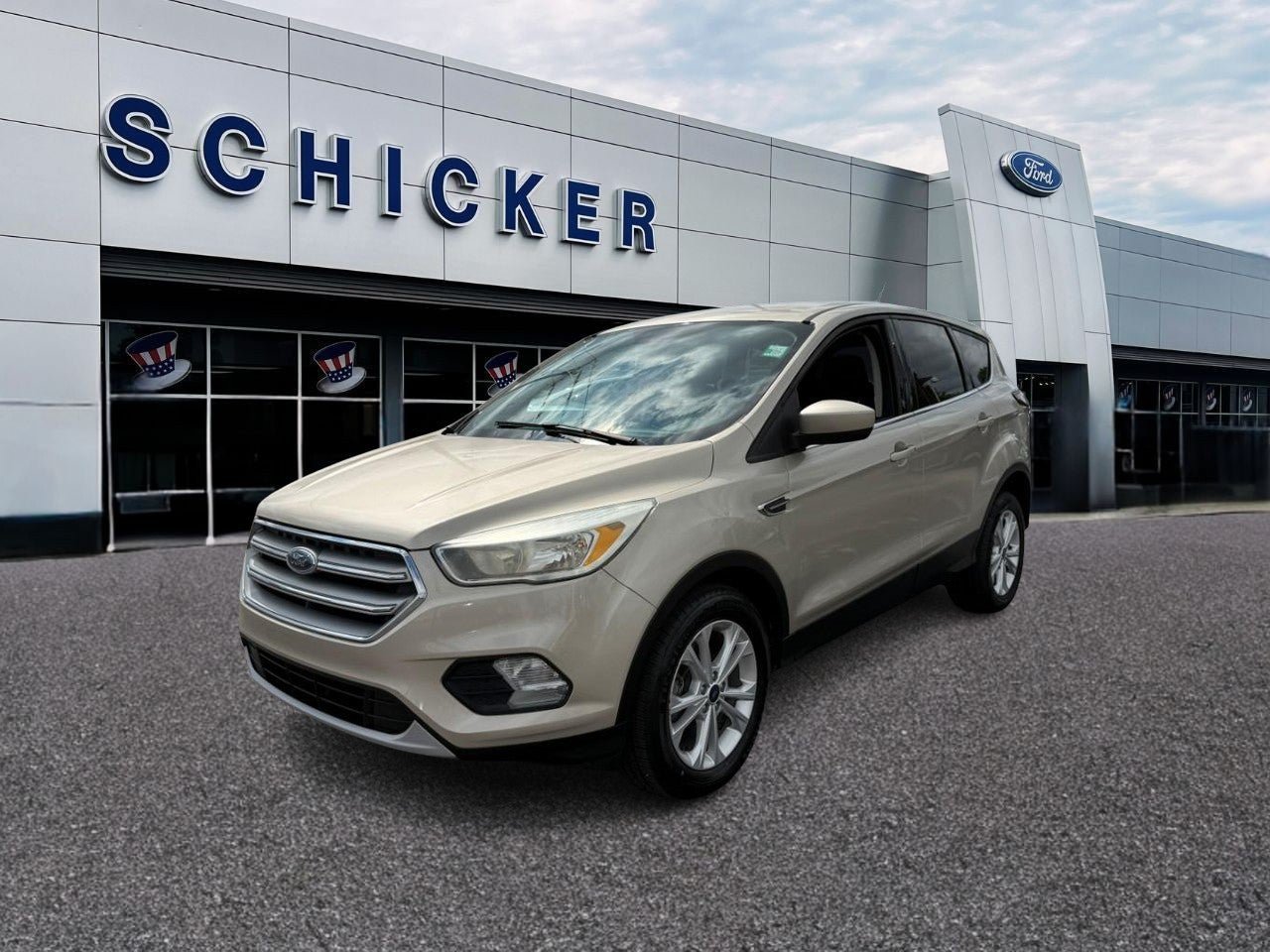 Used 2017 Ford Escape SE FWD image 4
