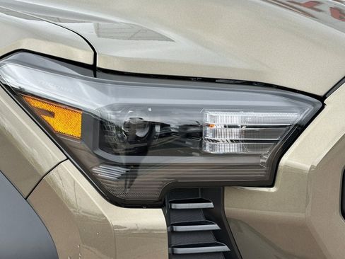 New 2026 Toyota Tacoma TRD Off-Road AWD/4WD image 31