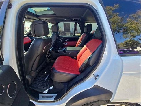 Used 2021 Land Rover Range Rover SV Autobiography Dynamic image 3