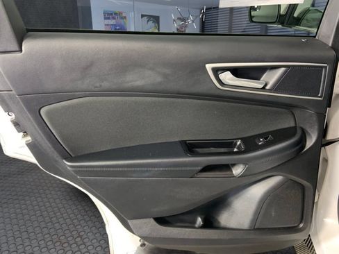 Used 2017 Ford Edge SEL AWD/4WD image 17