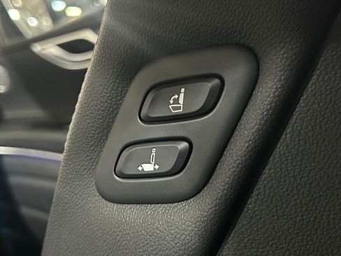 Used 2025 Genesis GV80 2.5T Standard AWD/4WD image 62
