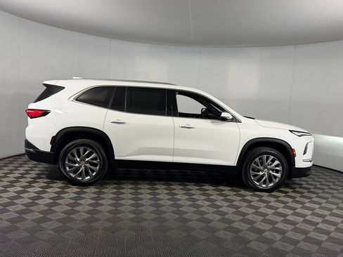Used 2026 Buick Enclave Preferred FWD image 7