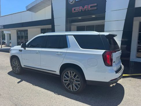 Certified 2026 GMC Yukon Denali Ultimate AWD/4WD image 4