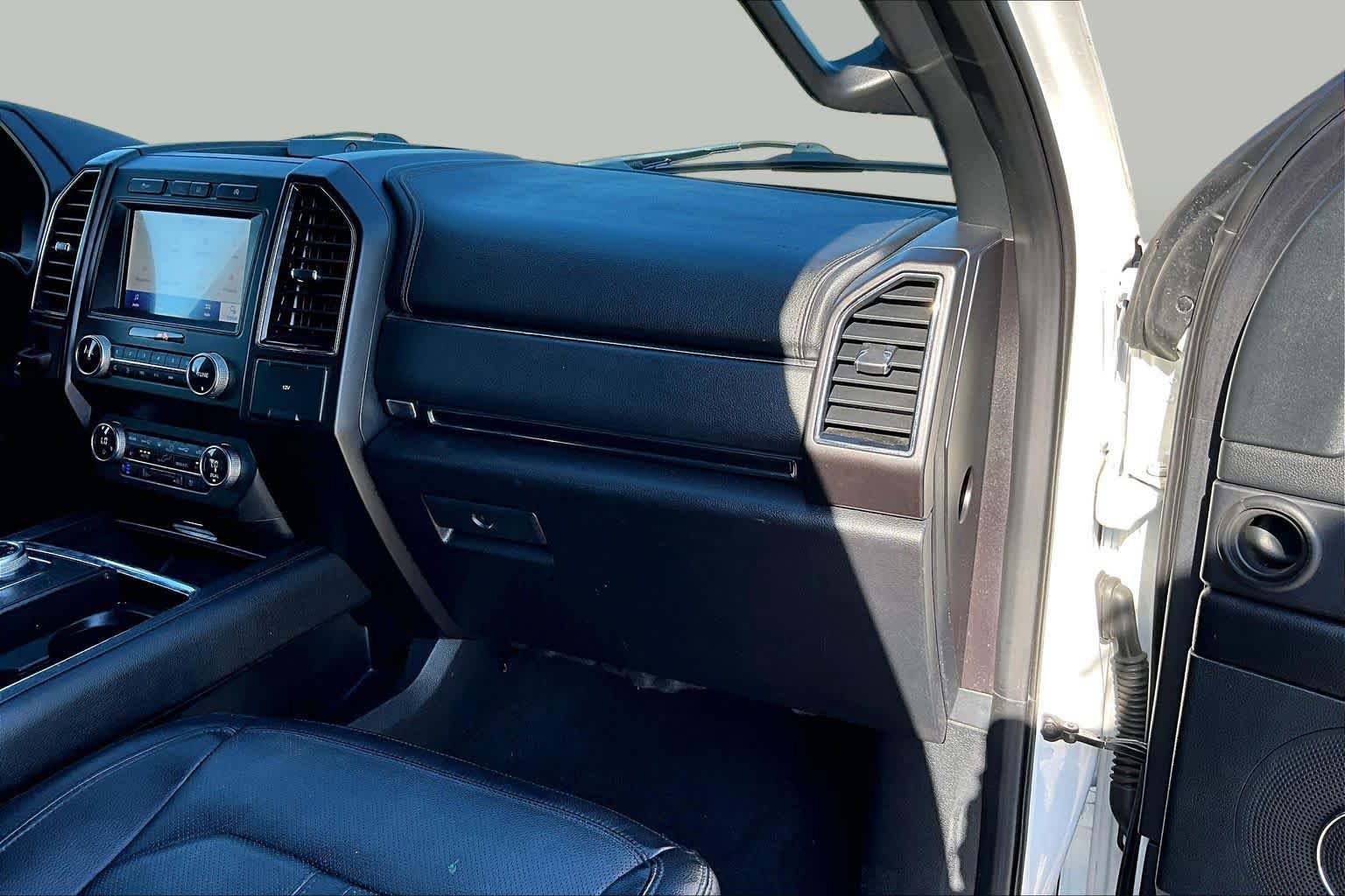 Used 2021 Ford Expedition Limited RWD image 19