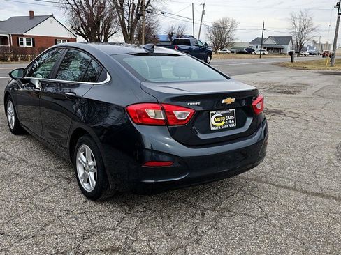 Used 2018 Chevrolet Cruze LT image 4