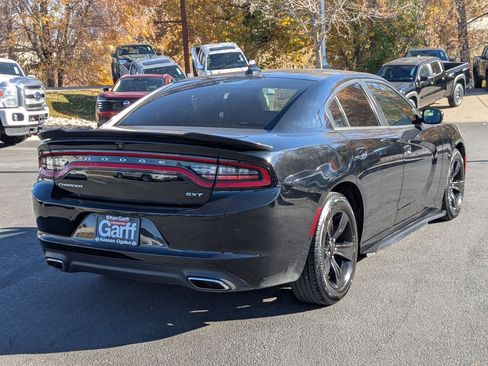 Used 2018 Dodge Charger SXT Plus image 3