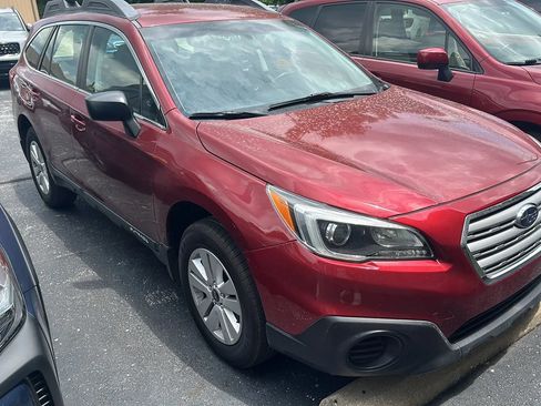 Used 2017 Subaru Outback 2.5i AWD/4WD image 2