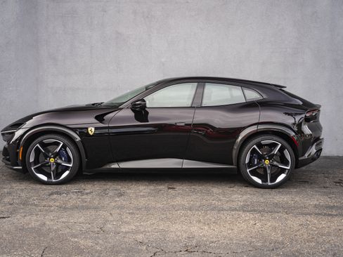 Used 2024 Ferrari Purosangue image 2