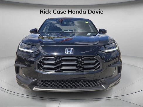 Used 2025 Honda HR-V Sport image 4