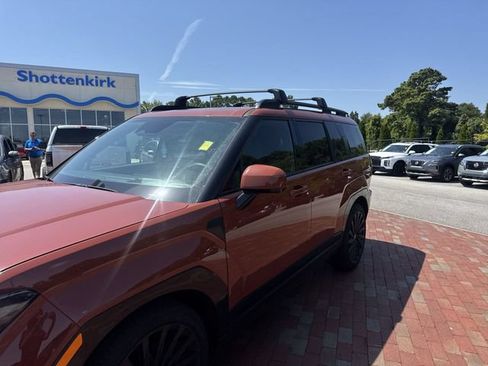 Used 2025 Hyundai Santa Fe Calligraphy FWD image 5