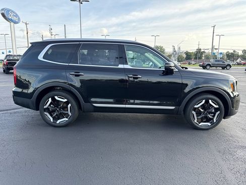 Used 2025 Kia Telluride S AWD/4WD image 9