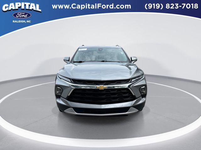 Used 2024 Chevrolet Blazer LT w/ Convenience Package FWD image 3