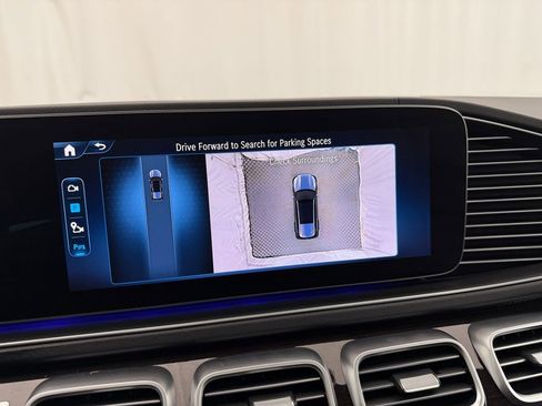 Used 2025 Mercedes-Benz GLS 450 4MATIC image 41