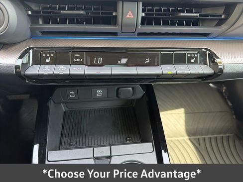 Used 2023 Toyota Prius XLE image 58