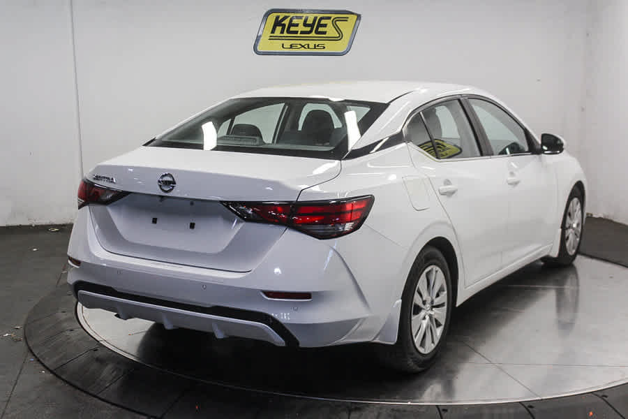 Used 2023 Nissan Sentra S w/ Electronics Package FWD image 4