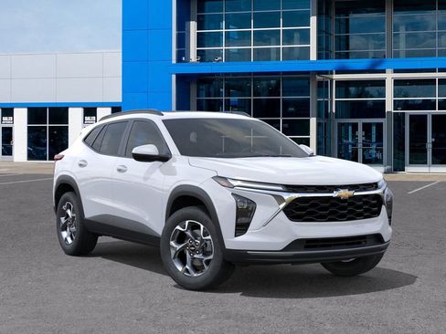 New 2026 Chevrolet Trax LT w/ Sunroof Package image 8