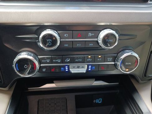 Used 2025 Ford F350 Platinum w/ Platinum Plus Package AWD/4WD image 25