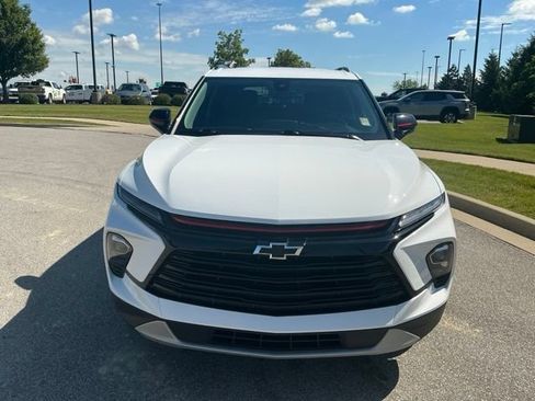 Used 2025 Chevrolet Blazer LT w/ Redline Edition FWD image 9