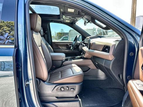 Certified 2025 Chevrolet Tahoe High Country w/ Sun And Tow Package image 28