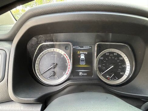 Used 2016 Nissan Titan S image 19