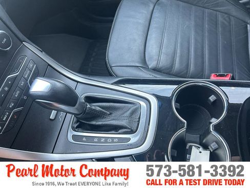 Used 2017 Ford Edge SEL w/ Equipment Group 201A AWD/4WD image 18