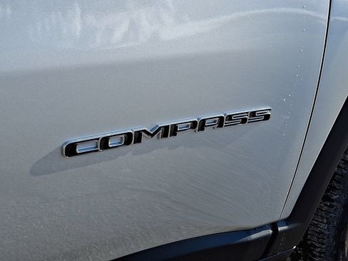 New 2026 Jeep Compass Limited AWD/4WD image 13