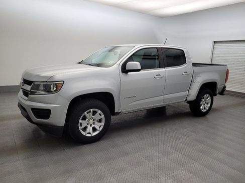 Used 2020 Chevrolet Colorado LT RWD image 2