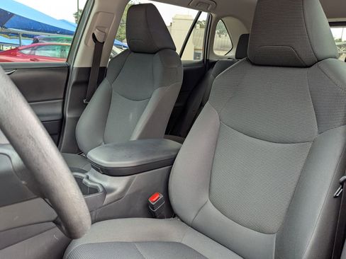 Used 2023 Toyota RAV4 LE image 14