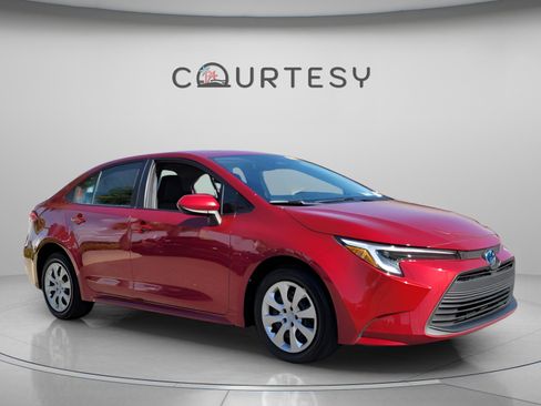 Certified 2024 Toyota Corolla LE image 7