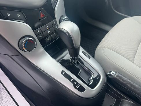 Used 2014 Chevrolet Cruze LT FWD image 22