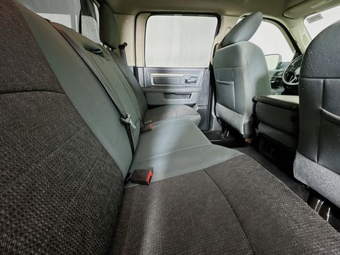 Used 2017 RAM 1500 Classic SLT image 25