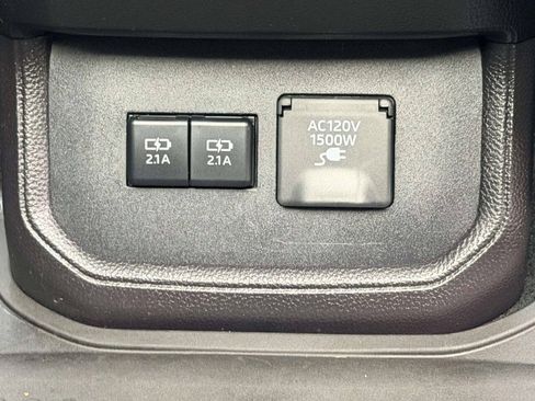 Used 2021 Toyota Highlander Platinum AWD/4WD image 36