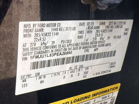 Used 2023 Ford Expedition Platinum RWD image 23