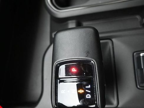 Used 2023 GMC Sierra 1500 AT4 w/ Technology Package image 18