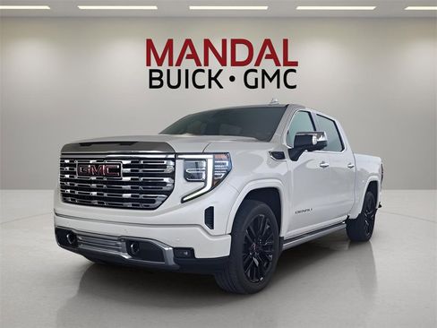 Used 2022 GMC Sierra 1500 Denali image 1