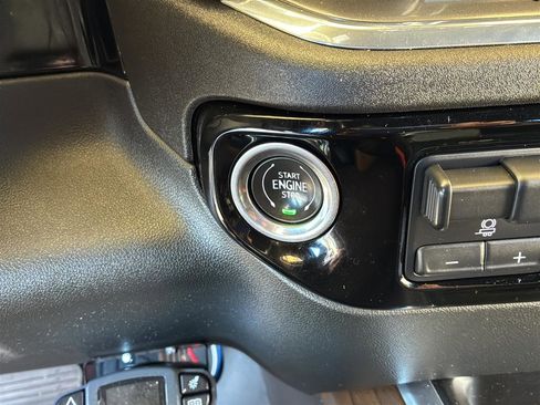 Used 2024 Chevrolet Silverado 2500 High Country w/ Technology Package image 17