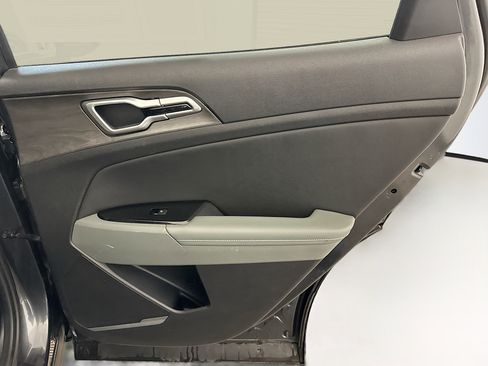 Used 2024 Kia Sportage X-Line w/ X-Line Premium Package image 33