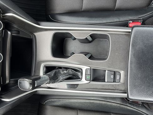 Used 2018 Honda Accord Sport image 13