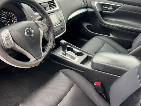 Used 2017 Nissan Altima 2.5 SR w/ Midnight Edition Package image 12