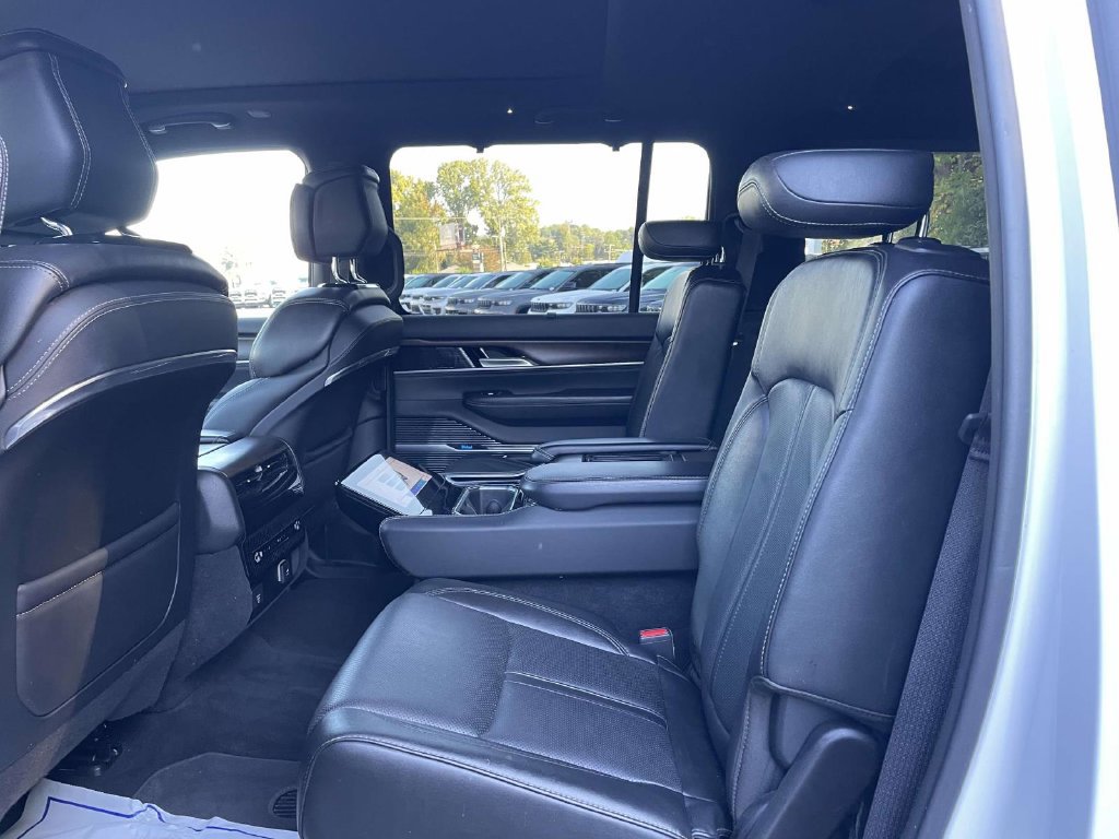 Certified 2023 Jeep Grand Wagoneer 4WD image 21