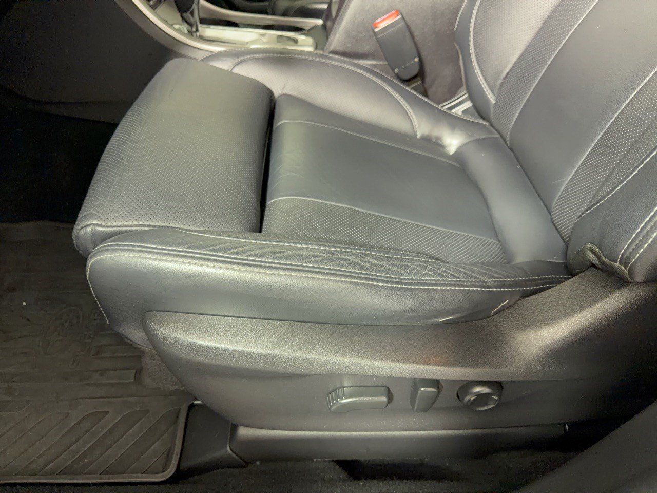 Used 2019 Subaru Ascent Limited AWD/4WD image 16