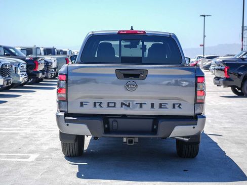 New 2026 Nissan Frontier SV w/ SV Convenience Package RWD image 7